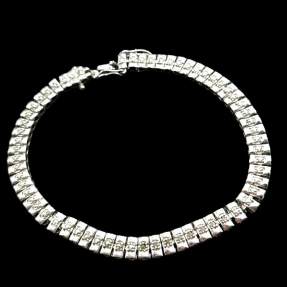 Tennis Style Bracelet Crystal Silver-tone - Picture 2 of 13